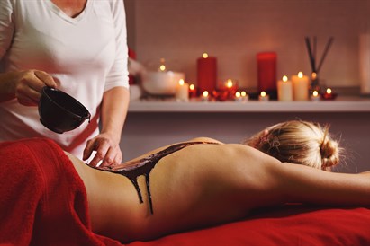 Šokolādes masāža medicīnas centrā „Mā-Re“