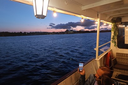 Romantiskais saulrieta kruīzs pa Daugavu līdz Jūras vārtiem 2 personām 