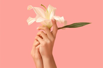 Parafīna SPA procedūra rokām salonā "SIBI" Rīgā