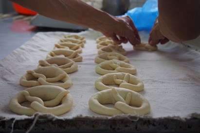 Gardo ūdenskliņģeru gatavošanas meistarklase darbnīcā “Makss un Morics”