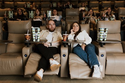 Filmas seanss PREMIUM kinozālē diviem