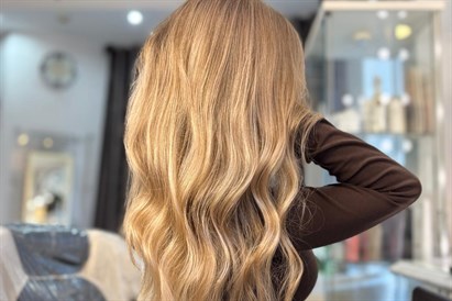 VASARAS PIEDĀVĀJUMS | Matu krāsošana Balayage tehnikā salonā Bize