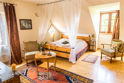 Romantiska divvientulība Pakrojas muižā