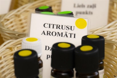 “Latvian Aroma-Essence” dabīgo smaržu radīšanas meistarklase grupai 