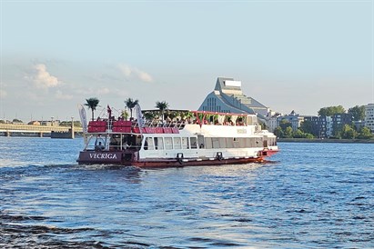 Saulrieta reiss diviem ar kuģīti “Vecrīga”