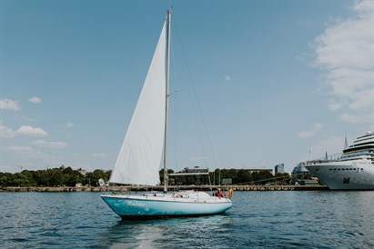 Privāts kruīzs ar buru jahtu “Raido” 4 personām