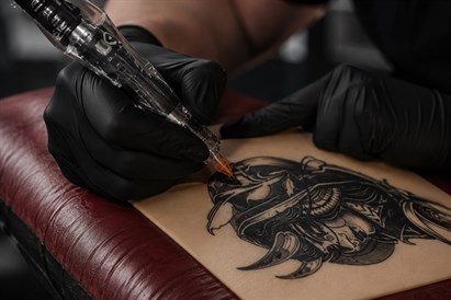 Iepazīsti tetovēšanas mākslu kopā ar meistaru “VeAn Tattoo” studijā