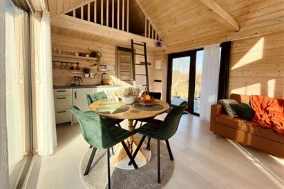 Romantiskas brīvdienas Smiltsērkšķu namiņā – silts kubls, tēja un dabas miers