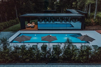 Relaksējoša atpūta pie apsildāmā baseina "Stars Resort“ un saunas sesija