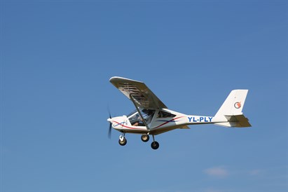 Piedzīvojumu stunda divvietīgā lidmašīnā AEROPRAKT-22