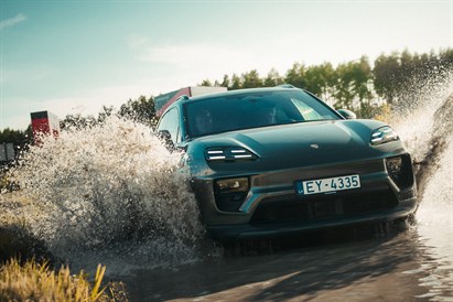 Porsche bezceļu piedzīvojuma brauciens