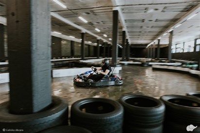 [Tikai ar piegādi] Brauciens ar elektrokartingiem „GUNSnLASERS”