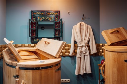 Tvaika pelde ciedru mucā