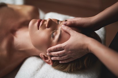 Relaksējošs masāžas baudījums “Kaķpēdiņa”