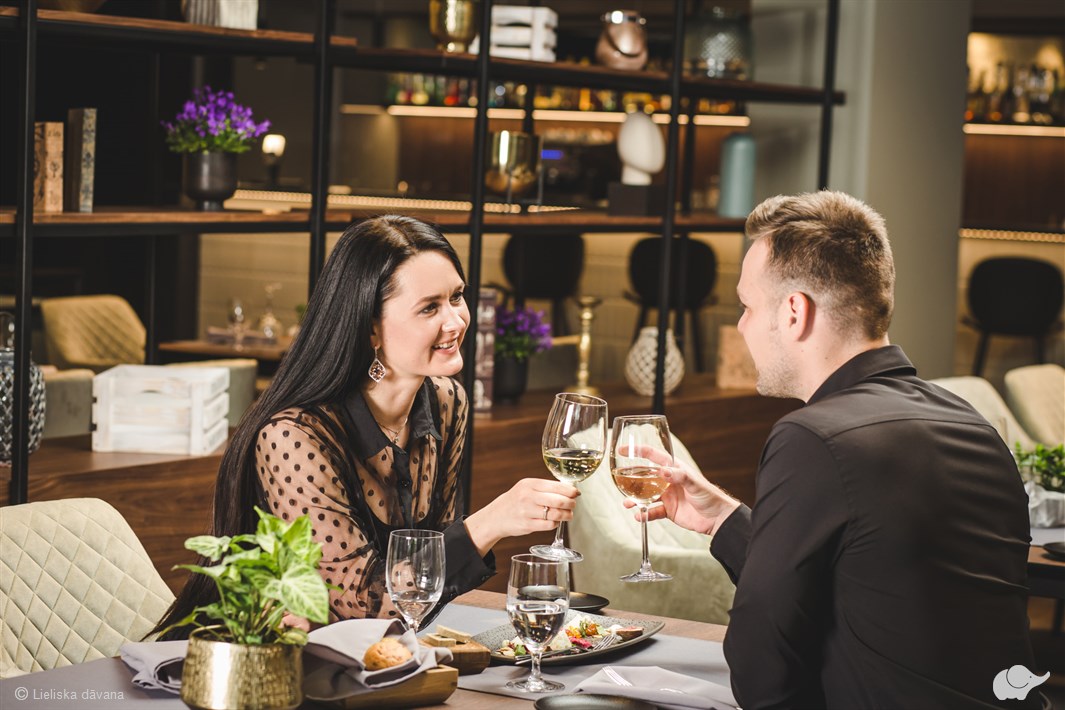 Romantiskas vakariņas "Jūrmala SPA Hotel”