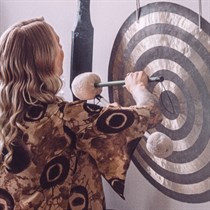 Kopā uz viena viļņa - atslābinoša gonga meditācijas sesija pārim