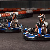 Izaiciniet viens otru “Biķernieku kartinga hallē”