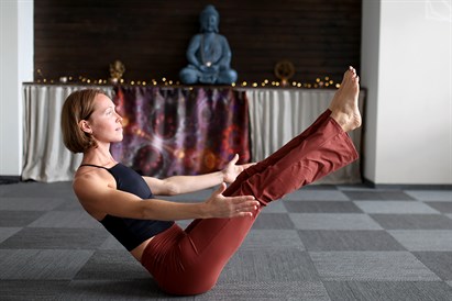 Joga grūtniecēm “Labo sajūtu laboratorijā”