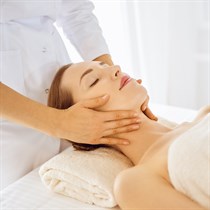 Modelējoša bukālā sejas masāža Jelgavā