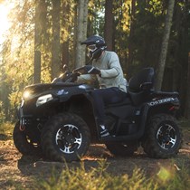 Apvidus izbrauciens ar kvadriciklu Tukumā diviem