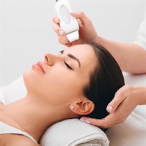 2 stundu sejas procedūra ar ultraskaņas tīrīšanu un modelējošā masāža