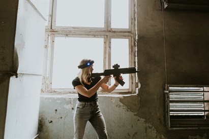 “GUNSnLASERS” lāzertaga piedzīvojums draugu kompānijai