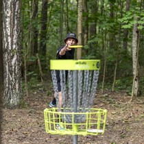 Disku golfa spēle ar ievadapmācību