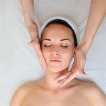 Bukālā sejas masāža – dabiskam skaistumam