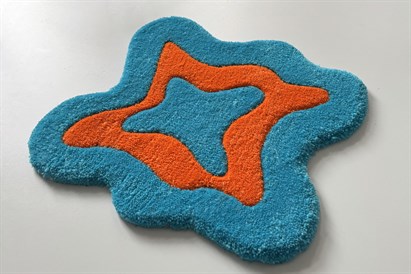 Meistarklase Rīgā: Dizaina paklājiņa izveide taftinga tehnikā 