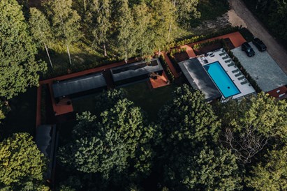 Relaksējoša atpūta pie apsildāmā baseina "Stars Resort“ un saunas sesija