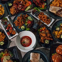 Garda maltīte ar alus glāzi no „Brūzis Manufaktūra”