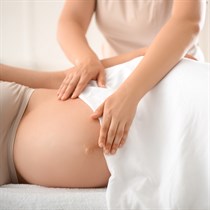 Grūtnieču masāža Vecrīgā “Harmonija topošajai māmiņai” 