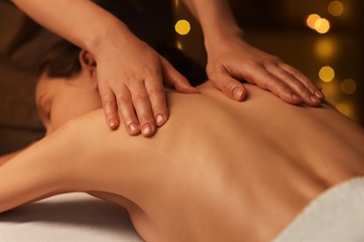 Relaksējoša muguras un sejas masāža “Zīda maigums”