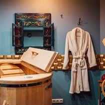 Tvaika pelde ciedru mucā