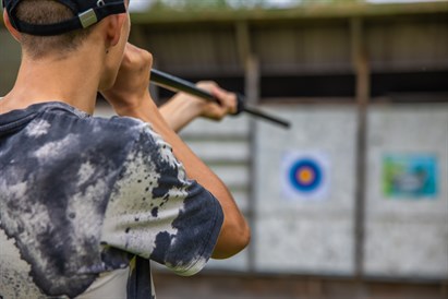 Seno eksotisko ieroču piedzīvojums divatā aktīvās atpūtas centrā “Akotos”