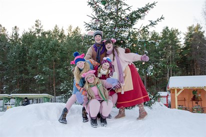 Ziemassvētku svinības ģimenei “Lotes Zemē” Igaunijā 2025