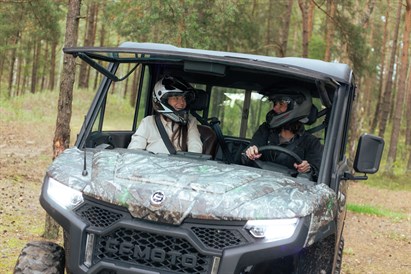 Bezceļu romantika – aizraujošs brauciens ar bagiju divatā