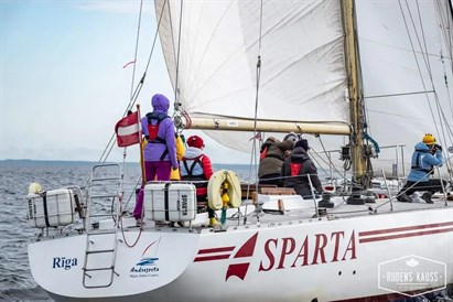 Brauciens ar jahtu “Sparta” plašā ģimenes un draugu lokā  