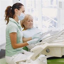 Implantologa konsultācija ar 3D rentgenu “Dental Medical” klīnikā