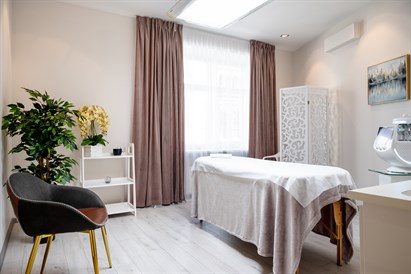 Ķermeņa modelēšana ar kompresijas mikrovibrāciju salonā "L–Sante"