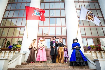 Romantiska divvientulība Pakrojas muižā