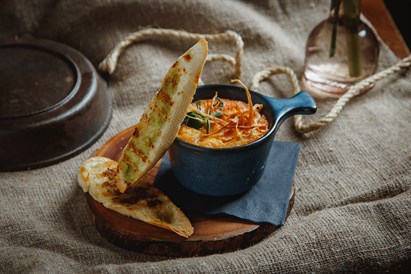 Trīs kārtu vakariņas restorānā „TAPAS TAPAS“