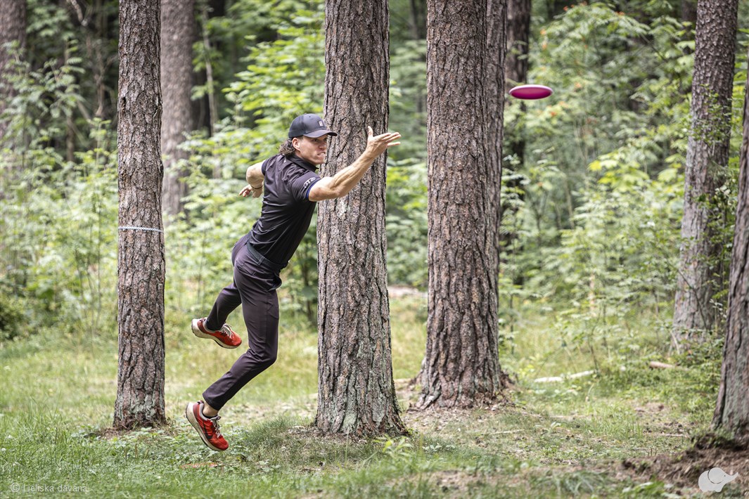 Disku golfa kluba “UFOGOLF” mēneša karte
